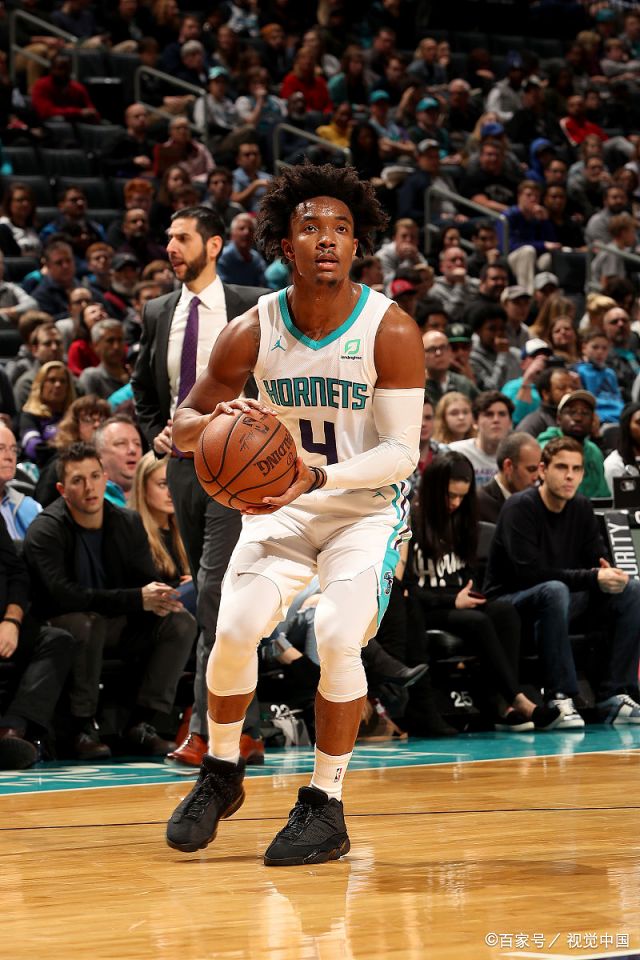 沃克在黄蜂队独木难支,无力凭借一己之力将球队带进季后赛